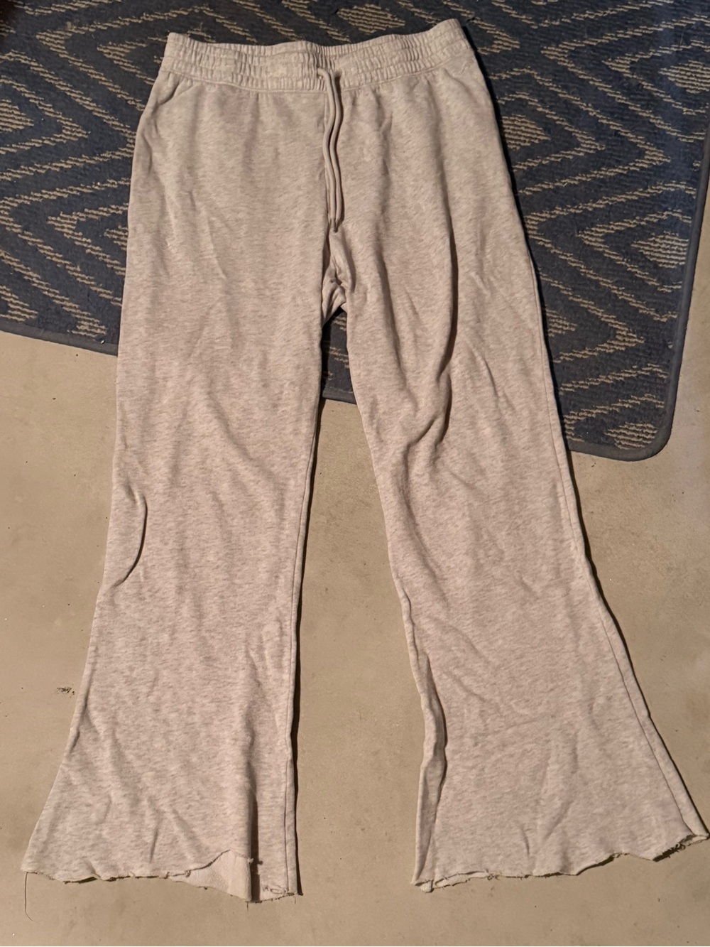 Hollister Ultra High-Rise Sweatpants in Light Gray